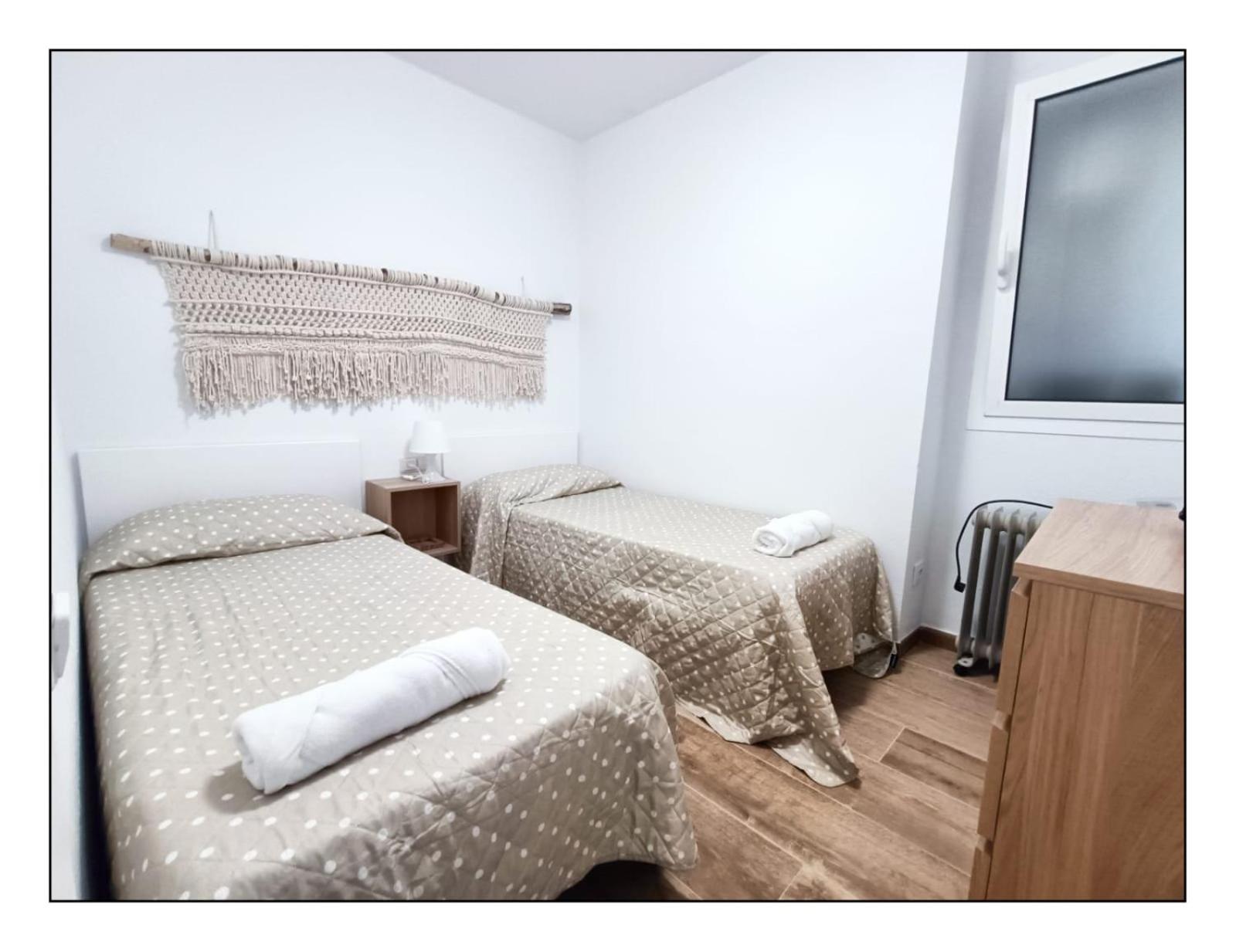 Apartamento - Wifi Free - Piscina - 50 M Playa サロウ エクステリア 写真