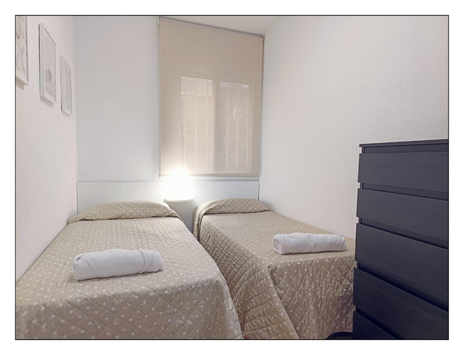 Apartamento - Wifi Free - Piscina - 50 M Playa サロウ エクステリア 写真
